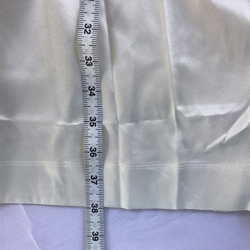 YITTY Soft Cream Hooded Robe - Picture 5 of 5